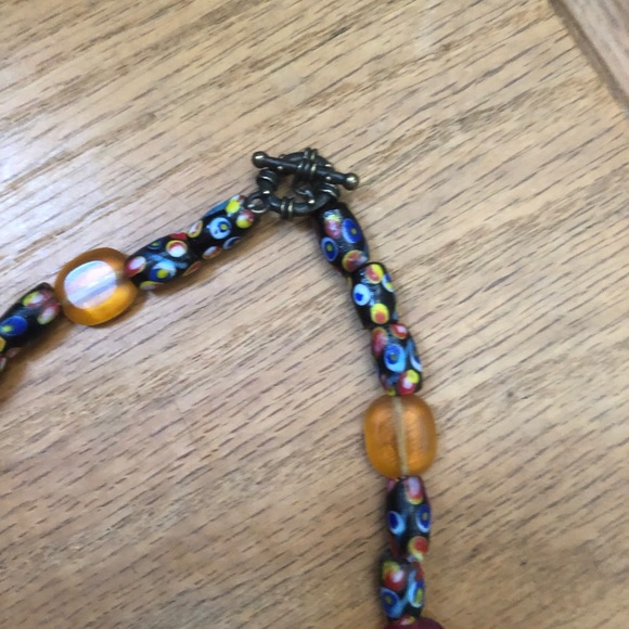 Colorful beaded necklace - Picture 3 of 3